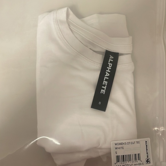 NWT ALPHALETE Women’s OT Cut Tee White Sz SMALL workout athletic crop tee - Picture 8 of 8
